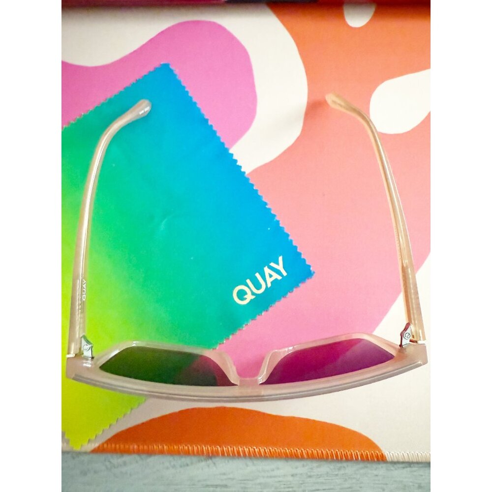 SOLD QUAY Unisex Nightfall Medium 49mm Shield Sunglasses 1212 - Picture 8 of 12